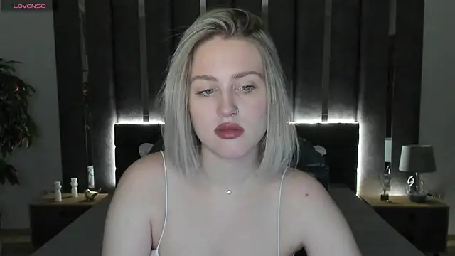  Sarah Soul  online show from 12-13-24, 01:04