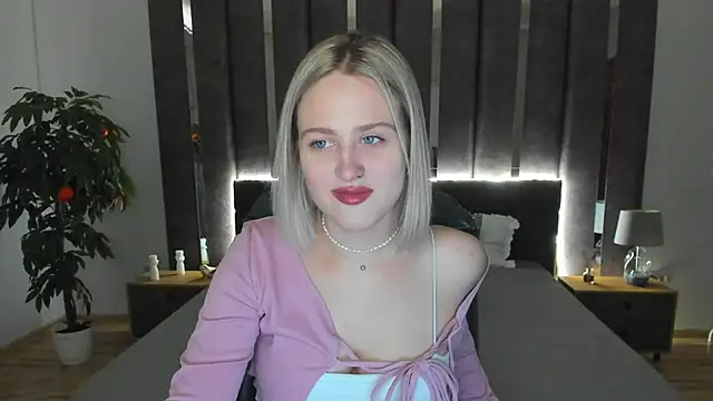  Sarah Soul  online show from 12-23-24, 07:06