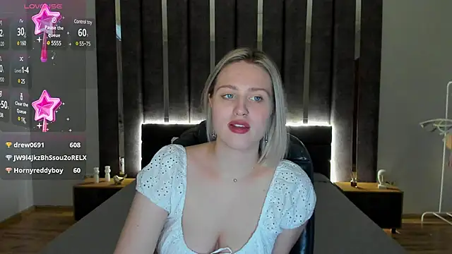  Sarah Soul  online show from 01-04-25, 06:52