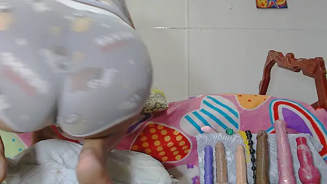 Snapshot of gina_lis chatting on 01-09-25, 02:51 gina lis online show from 01-09-25, 02:51