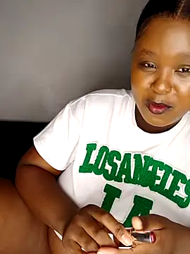 Dark Berry 26 online show from 03-17-26, 12:37