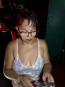 TRISH MILF online show from 01-01-25, 01:37
