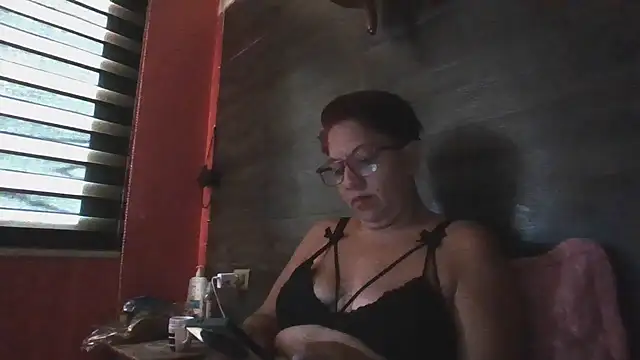 TRISH MILF online show from 01-03-25, 10:41