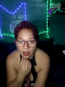TRISH MILF online show from 02-05-25, 01:04