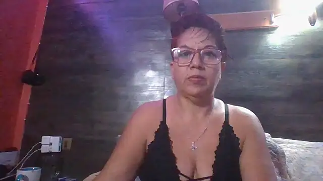 TRISH MILF online show from 02-18-25, 09:43