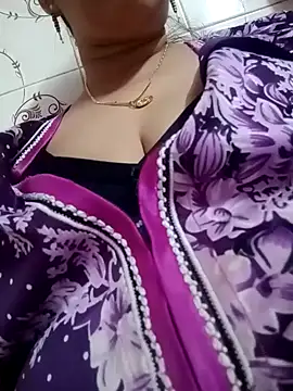 Snapshot of jiyahot1432 chatting on 12-18-24, 10:08 jiyahot1432 online show from 12-18-24, 10:08