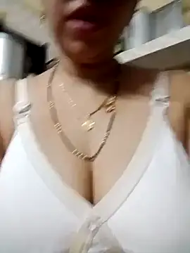 Snapshot of jiyahot1432 chatting on 02-14-25, 02:28 jiyahot1432 online show from 02-14-25, 02:28