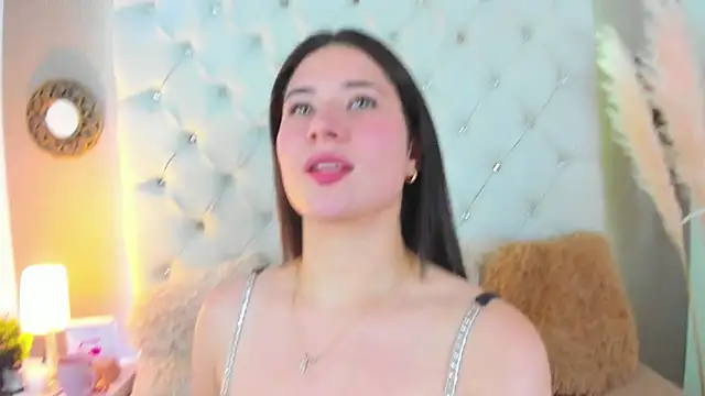 ValeryLovee online show from 01-31-25, 04:58