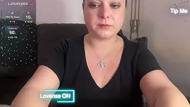 NaughtyWifeUK online show from 02-08-25, 11:24