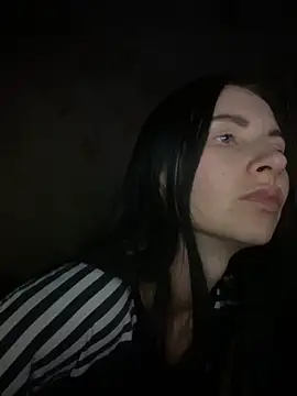 Starry Siren online show from 10-18-25, 05:57