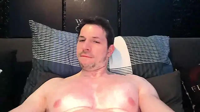 Snapshot of dreamwallker21 chatting on 02-07-26, 10:08 dreamwallker21 online show from 02-07-26, 10:08