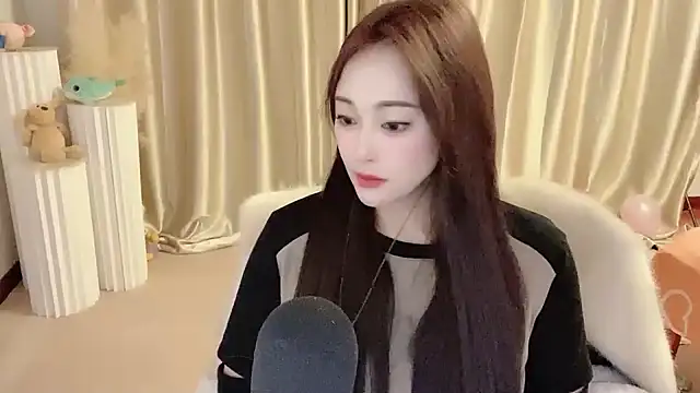 Snapshot of Daisy-77 chatting on 01-31-25, 06:03 Daisy-77 online show from 01-31-25, 06:03