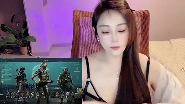 Snapshot of Daisy-77 chatting on 03-06-26, 12:45 Daisy-77 online show from 03-06-26, 12:45