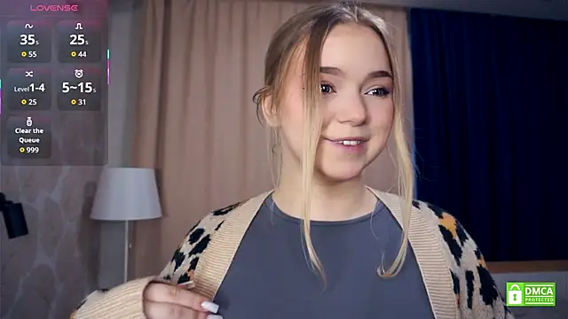 Snapshot of ZaraCreedon chatting on 10-30-25, 05:09 ZaraCreedon online show from 10-30-25, 05:09