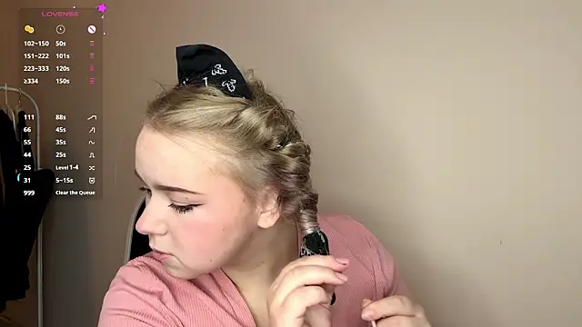 ZaraCreedon online show from 03-04-26, 04:29