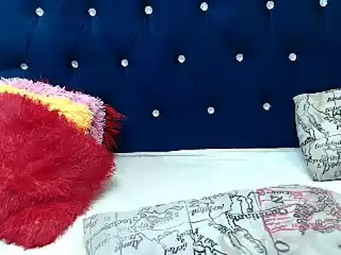 roseendoo1 online show from 01-11-25, 03:42