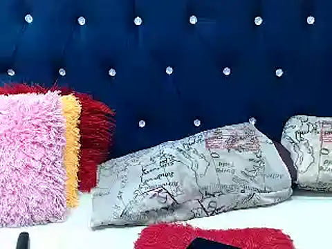 roseendoo1 online show from 01-13-25, 01:23