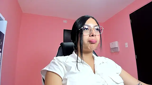 AlanaPetterson online show from 12-16-24, 03:54