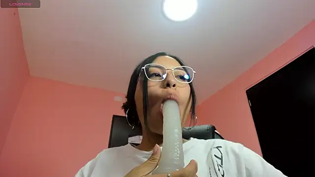 AlanaPetterson online show from 12-19-24, 05:29