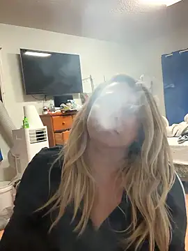 Snapshot of Hotslut187 chatting on 01-16-26, 07:34 Hotslut187 online show from 01-16-26, 07:34