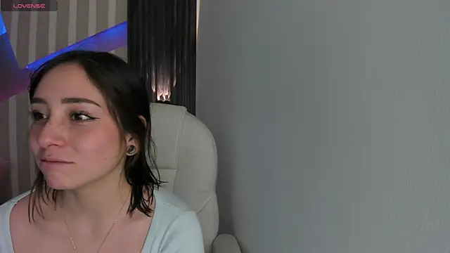 emily layton online show from 01-07-25, 02:19