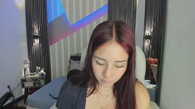 emily layton online show from 12-18-25, 03:40