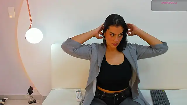 Ada Monroe10 online show from 01-16-26, 01:26