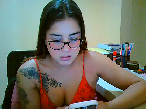 maliamiller online show from 03-10-26, 01:43