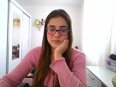 Snapshot of maliamiller chatting on 07-07-26, 04:22 maliamiller online show from 07-07-26, 04:22