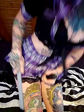 Purple Coffin666 online show from 02-05-25, 04:14