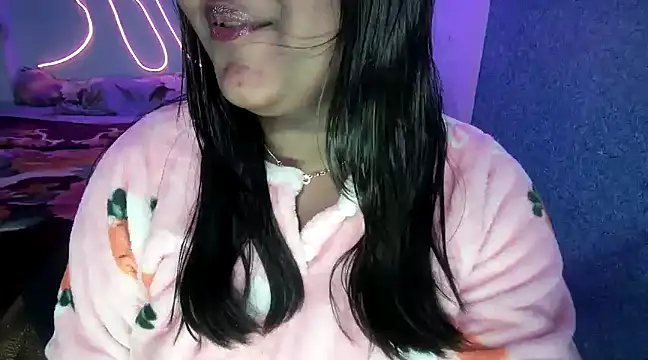 expression queen online show from 12-15-24, 10:04