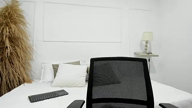  ashleymiller online show from 01-06-25, 06:52