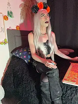 DOMINANT TEACHER KAROL online show from 10-25-25, 09:53