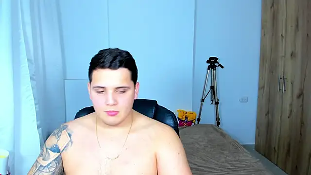 jhonstark09 online show from 01-15-25, 04:43