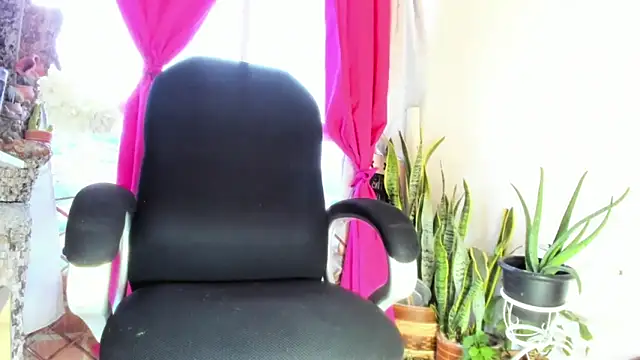 Snapshot of doll_celeste20 chatting on 07-01-26, 11:15 doll celeste20 online show from 07-01-26, 11:15