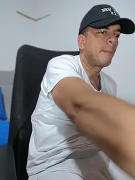 latinmartin73 online show from 04-30-26, 12:39