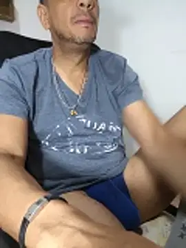 latinmartin73 online show from 06-08-26, 03:23