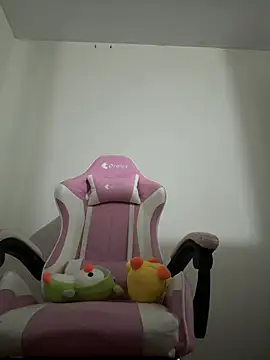 kittyfresita online show from 01-13-25, 11:38