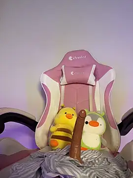 kittyfresita online show from 02-06-25, 07:24