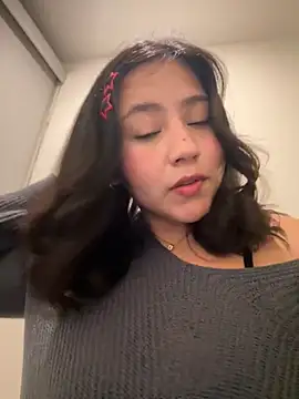 kittyfresita online show from 10-19-25, 05:19