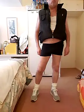 Snapshot of davidpr321 chatting on 11-21-25, 10:14 davidpr321 online show from 11-21-25, 10:14