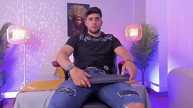 Colt Perci online show from 01-08-25, 04:23