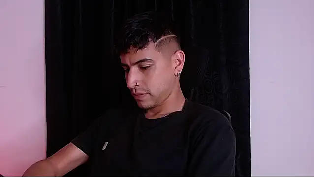 JuannRizo online show from 03-04-25, 09:32