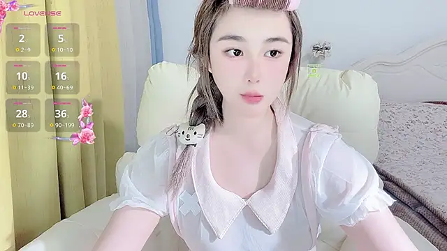 Snapshot of Caitlyn__ chatting on 03-11-26, 11:49 Caitlyn online show from 03-11-26, 11:49