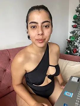 DakotaShelby online show from 12-18-24, 10:35