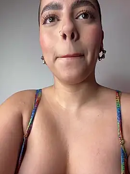 DakotaShelby online show from 01-19-25, 01:32