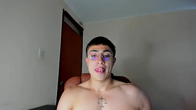 Leoknight online show from 02-03-25, 09:18