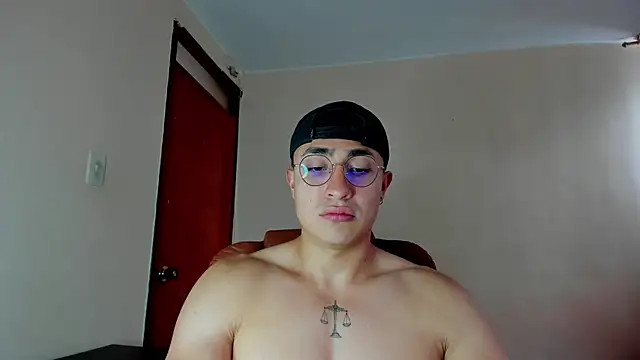 Leoknight online show from 02-09-25, 08:02