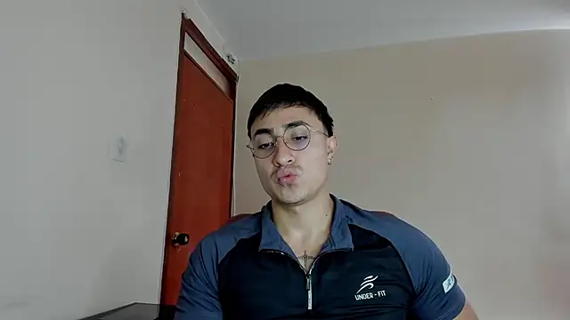 Leoknight online show from 03-18-25, 05:10