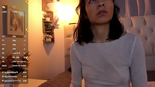 savagequeenbee7 online show from 01-14-25, 01:38